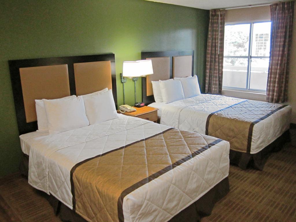 Extended Stay America Suites - Kansas City - Shawnee Mission Merriam Exterior photo