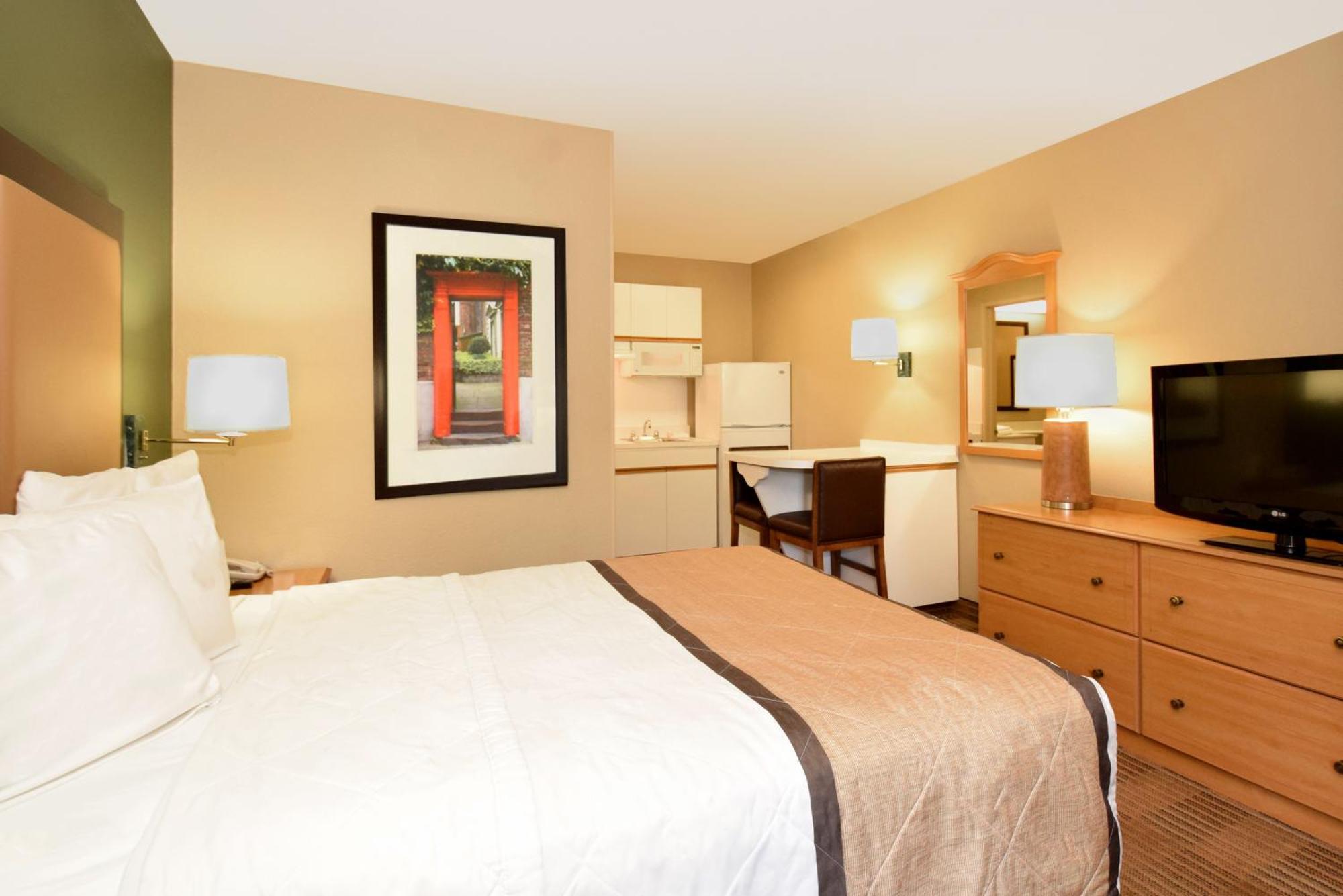 Extended Stay America Suites - Kansas City - Shawnee Mission Merriam Exterior photo